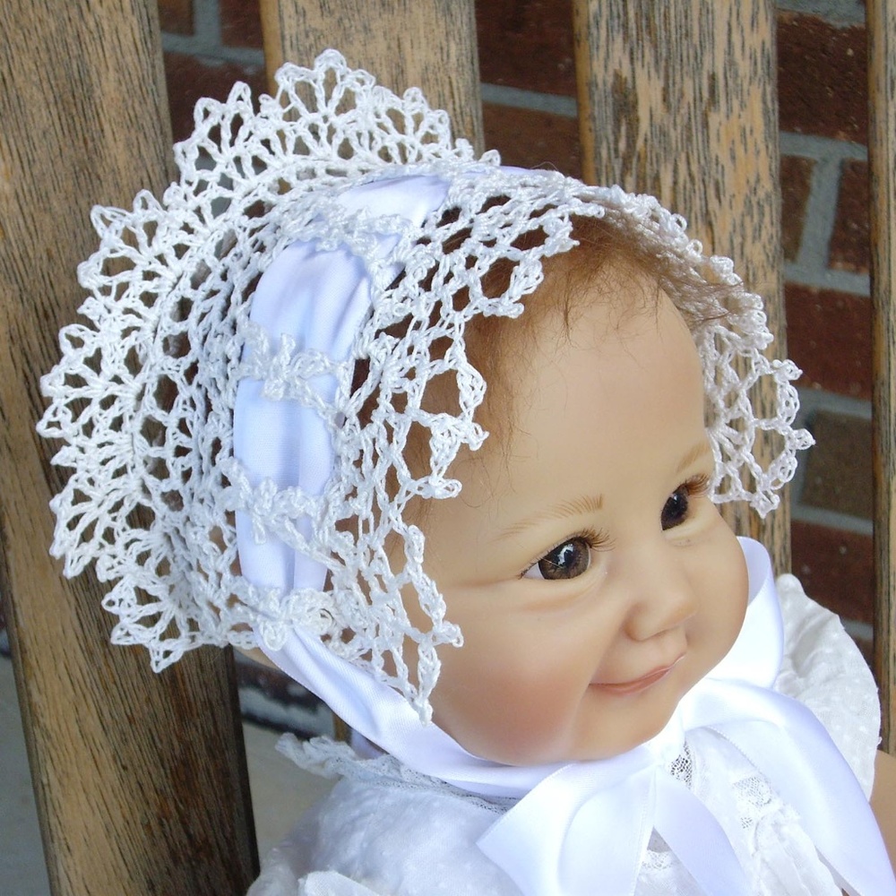 Victorian Lace Baby Bonnet with Crown - 0-3 Months